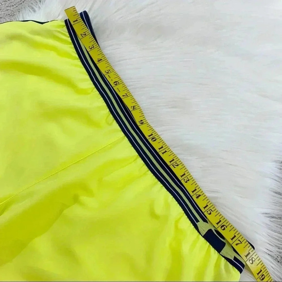 NWT Under Armour Running Shorts - Picture 12 of 14